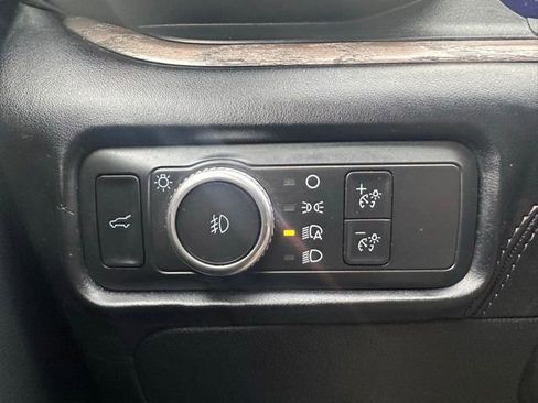 Used 2022 Ford Explorer Platinum w/ Equipment Group 601A image 15