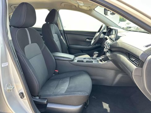 Used 2021 Nissan Sentra SV FWD image 10
