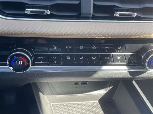 New 2026 Chevrolet Equinox ACTIV image 14