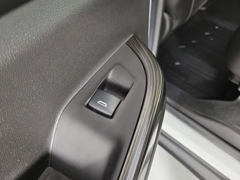 Used 2019 GMC Acadia SLT image 12