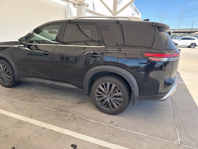 Used 2022 Nissan Pathfinder SL w/ SL Premium Package FWD image 8