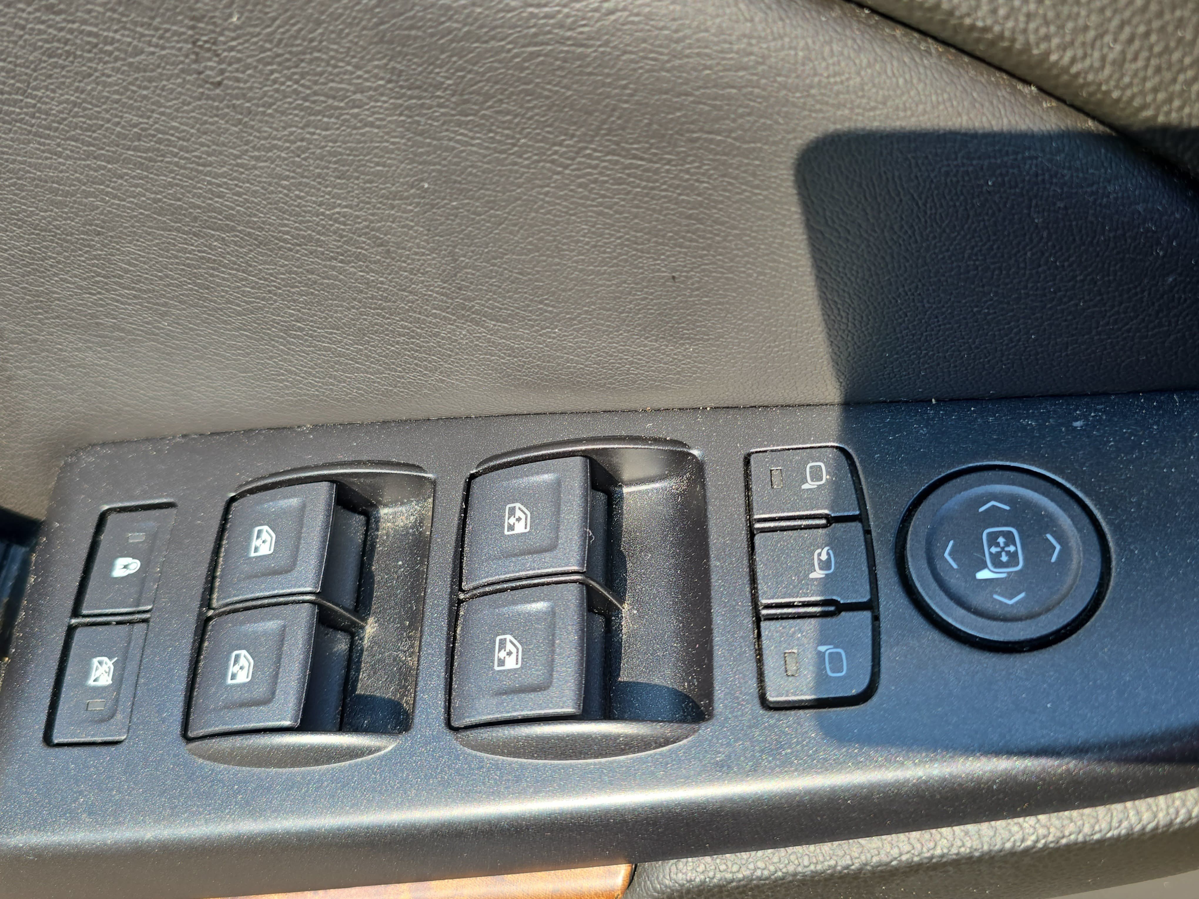 Used 2019 Chevrolet Tahoe Premier w/ Premier Plus Edition AWD/4WD image 29