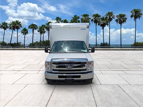 New 2026 Ford E-350 and Econoline 350 Super Duty w/ Power Equipment Group RWD image 3
