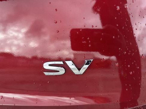 Used 2022 Nissan Rogue SV image 12