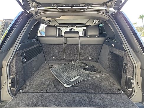 Used 2022 Land Rover Range Rover P525 Westminster Edition image 17