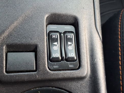 Used 2019 Subaru Crosstrek 2.0i Premium image 17