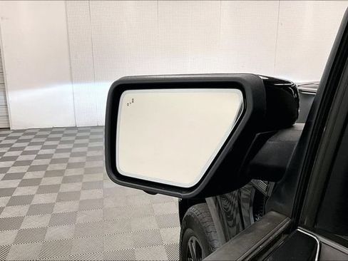 Used 2025 Ford F150 Lariat AWD/4WD image 40