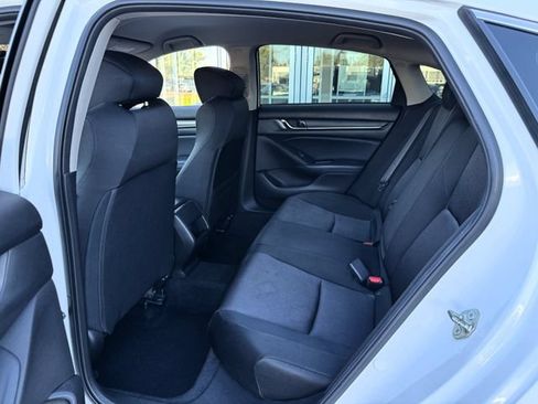 Used 2018 Honda Accord LX image 15