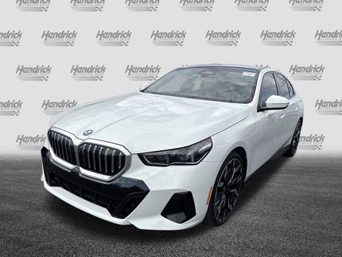 Certified 2024 BMW 530i w/ Executive Package image 11