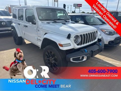Used 2024 Jeep Wrangler Unlimited Sahara AWD/4WD image 3