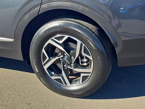 Used 2024 Kia Sportage LX image 11