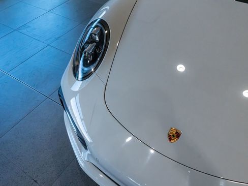 Certified 2019 Porsche 911 Turbo S AWD/4WD image 29