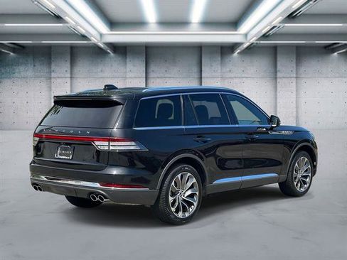 Used 2025 Lincoln Aviator Reserve w/ Illumination Package AWD/4WD image 5