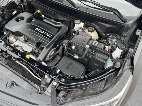 Used 2020 Chevrolet Equinox LT image 41