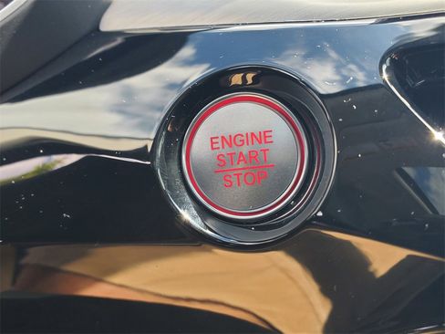 Used 2026 Acura MDX w/ Technology Package image 29