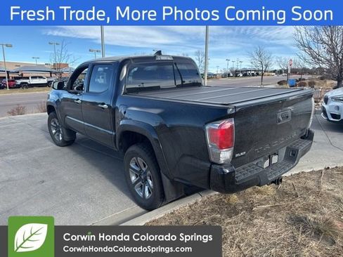 Used 2018 Toyota Tacoma Limited image 4