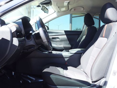 Used 2024 Nissan Sentra SR image 38