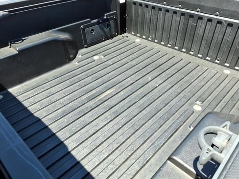 Certified 2019 Toyota Tacoma SR w/ SR Convenience Package AWD/4WD image 14