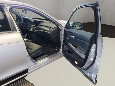 Used 2015 Honda Crosstour EX-L image 14