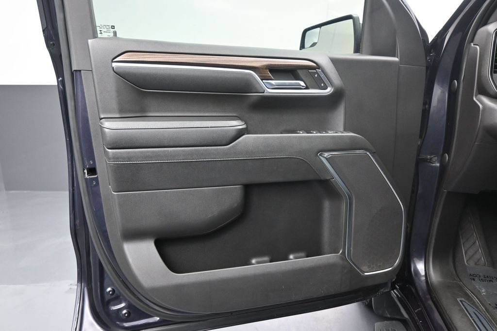Used 2023 Chevrolet Silverado 1500 LT RWD image 11