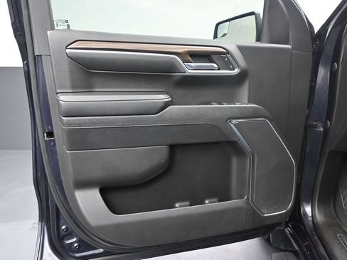 Used 2023 Chevrolet Silverado 1500 LT RWD image 11