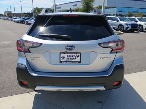 New 2025 Subaru Outback Limited image 5