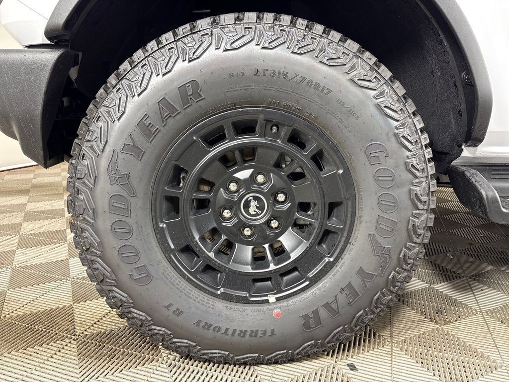 New 2026 Ford Bronco Outer Banks w/ Sasquatch Package AWD/4WD image 11