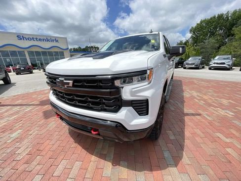 Used 2024 Chevrolet Silverado 1500 LT Trail Boss w/ LT Trail Boss Premium Package AWD/4WD image 27