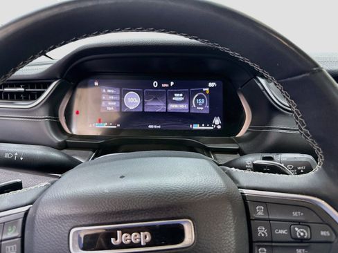 Used 2023 Jeep Grand Cherokee L Limited RWD image 7
