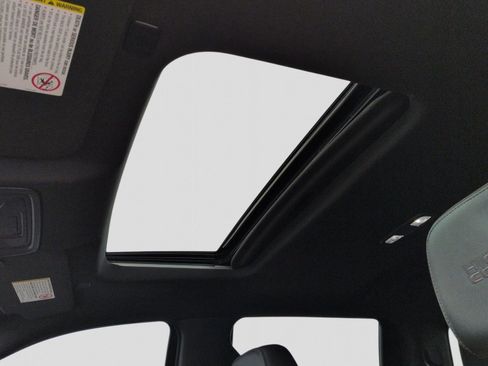 Used 2021 Chevrolet Silverado 2500 High Country w/ Safety Package II image 24