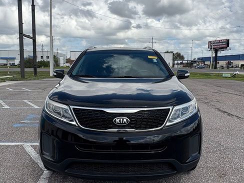 Used 2014 Kia Sorento LX image 8