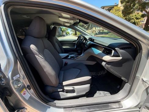 Used 2019 Toyota Camry LE w/ Carpet Mat Package FWD image 96