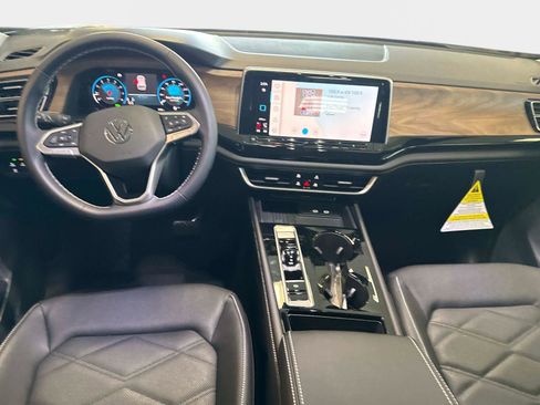 New 2026 Volkswagen Atlas SE image 16