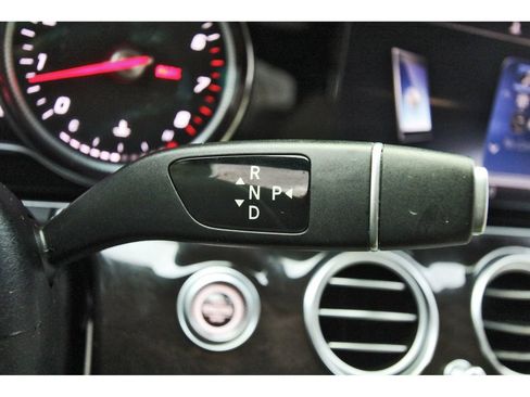 Used 2019 Mercedes-Benz E 300 image 21