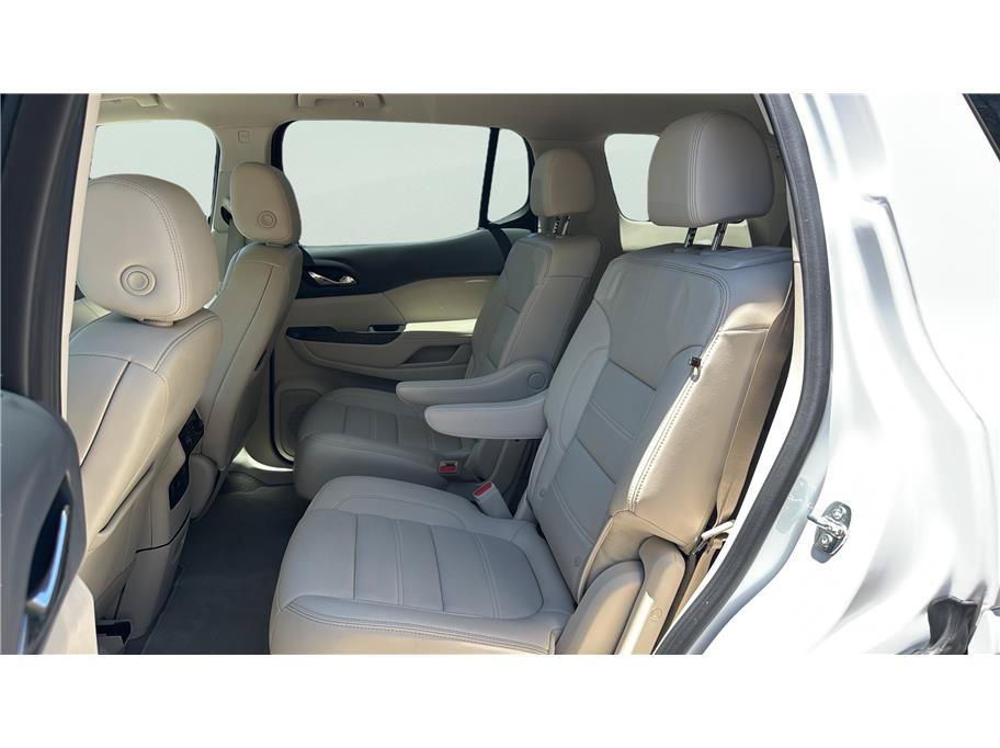 Used 2023 GMC Acadia Denali AWD/4WD image 11