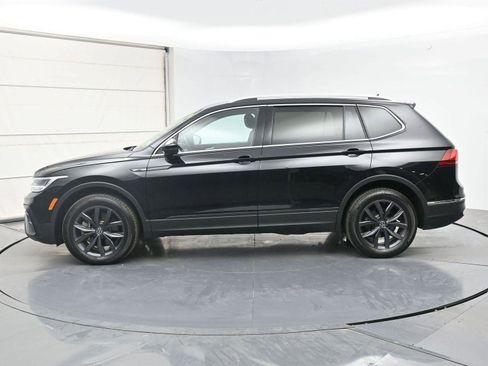 Used 2023 Volkswagen Tiguan SE w/ Panoramic Sunroof Package AWD/4WD image 21