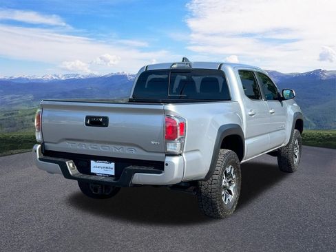 Used 2021 Toyota Tacoma TRD Off-Road w/ Technology Package AWD/4WD image 5