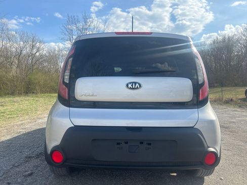 Used 2016 Kia Soul image 23