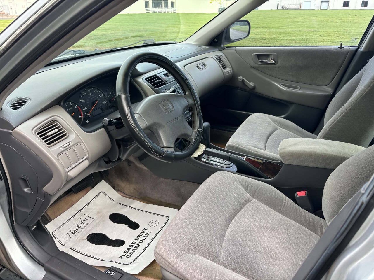 Used 2001 Honda Accord VP image 7
