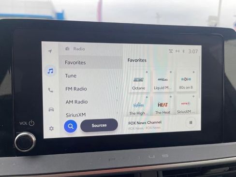 Used 2025 Toyota Prius LE image 15