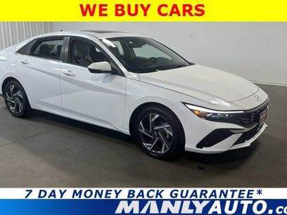 Used 2025 Hyundai Elantra Limited