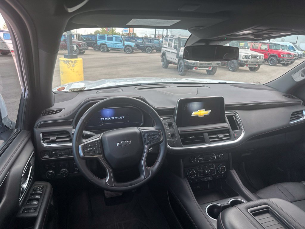 Used 2023 Chevrolet Tahoe RST w/ Luxury Package AWD/4WD image 18