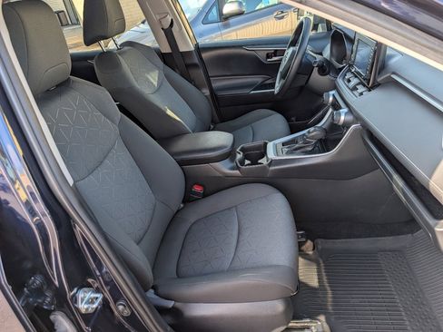 Used 2021 Toyota RAV4 XLE image 8