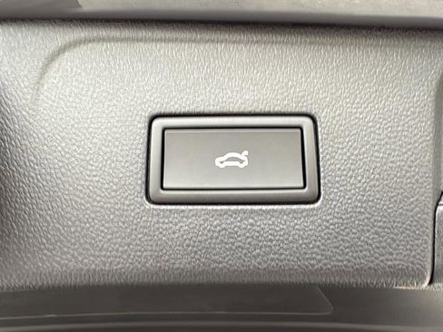 New 2026 Volkswagen Atlas SEL image 11