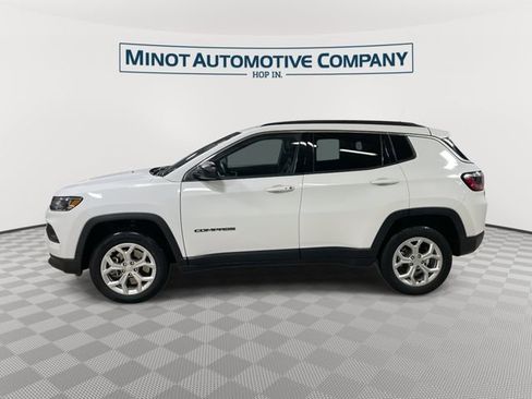 Certified 2024 Jeep Compass Latitude AWD/4WD image 5