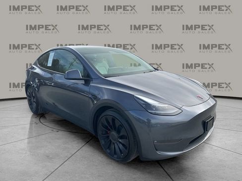 Used 2022 Tesla Model Y Performance image 7