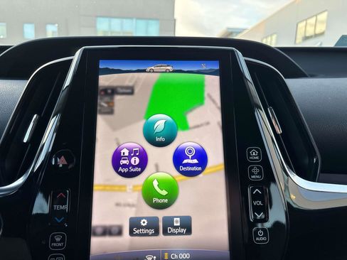 Used 2018 Toyota Prius Prime Premium w/ Carpet Mat Package image 21