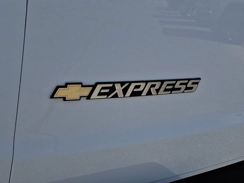 New 2026 Chevrolet Express 2500 w/ Driver Convenience Package RWD image 21