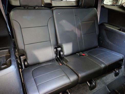 Used 2019 Chevrolet Traverse Premier w/ Redline Edition image 31