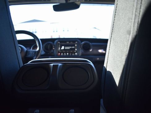 Used 2022 Jeep Gladiator Sport image 30